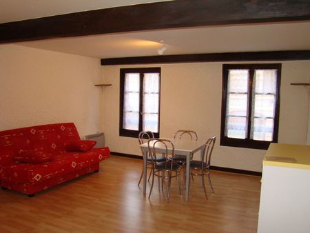 studio meublé centre ville 285 euros