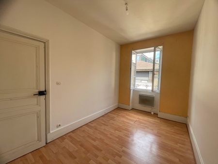 appartement t2 de 42 m2 - macon centre