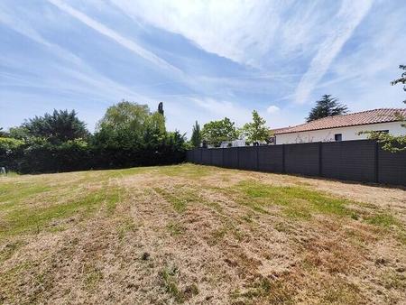 vente terrain à haute-goulaine (44115) : à vendre / haute-goulaine