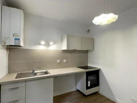 superbe t2 duplex renove place de la bourse