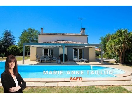 maison de ville de 199 m2 - 4 chambres - piscine - pergola bioclimatique - terrain de 5 15