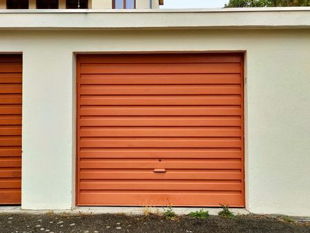 location garage box 15 m² à aix-en-provence proche cours des arts et métiers