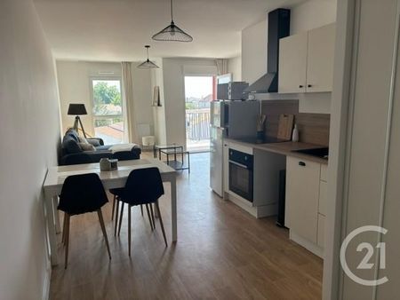 appartement f3 à louer - 3 pièces - 66 06 m2 - challans - 85 - pays-de-loire