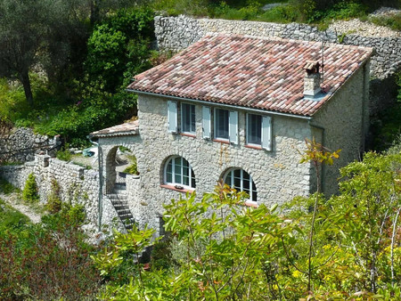 maison en pierres à vendre