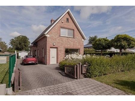 charmante open woning met grote tuin!