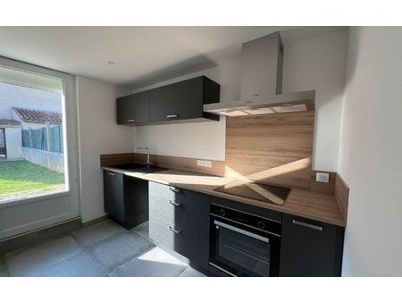 location maison  67 m² t-3 à castres  775 €