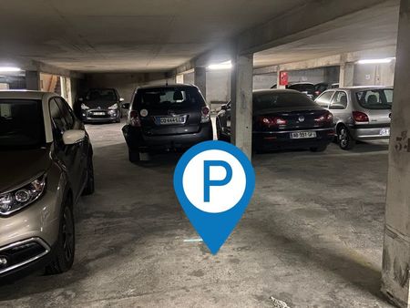 parking sécurisé sous-sol - centre de toulon - proche port commerces et plages