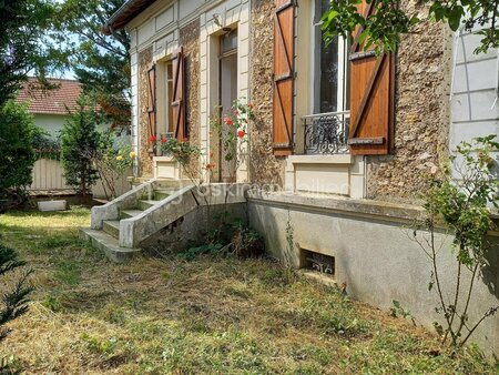 maison de 161 m² à saint-pierre-du-perray