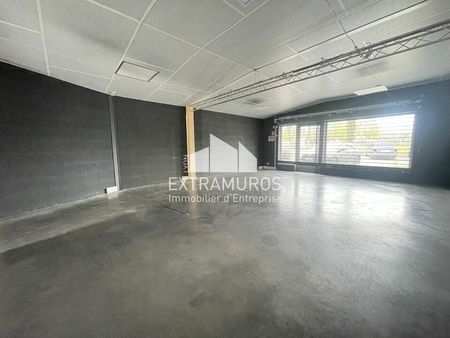 local commercial 91 m²