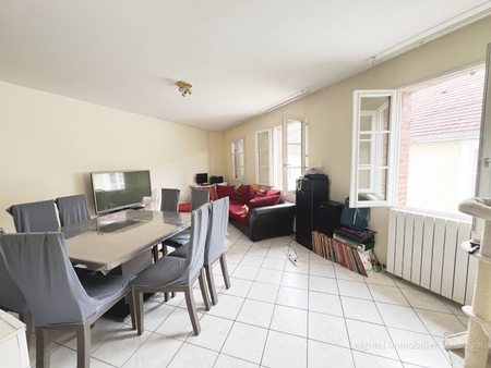 location appartement 3 pièces 83 m²