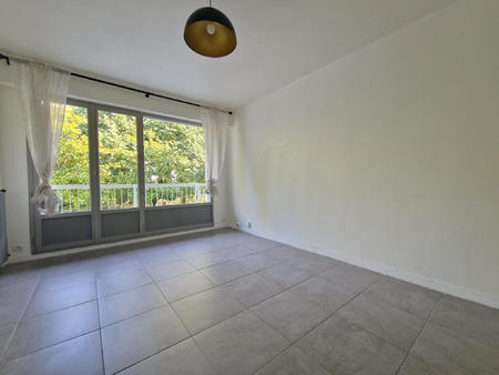 location appartement 2 pièces à rezé (44400) : à louer 2 pièces / 47m² rezé