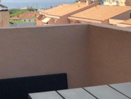 ste maxime - location mensuelle meublée appartement t3