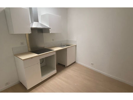 location appartement 3 pièces 66 m² allauch (13190)