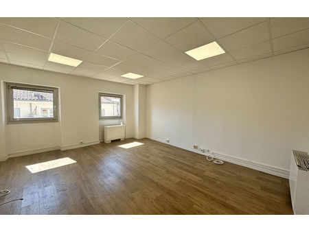 location divers 23 m² marseille 1 (13001)