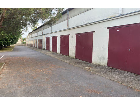 location parking 22 m² chatou (78400)