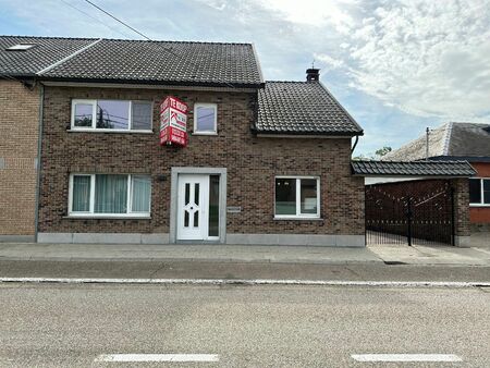 ruime woning met tuin  terras  garage en 3 slaapkamers