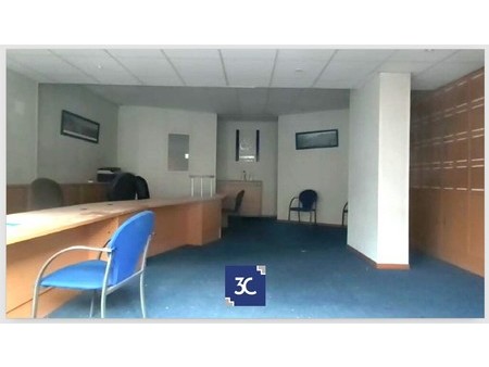 location de local commercial de 80 m² à rambouillet - 78120