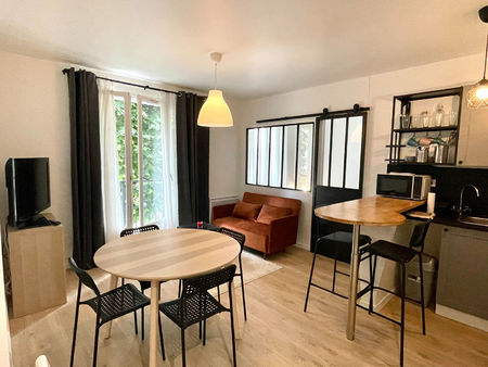 location appartement 1 pièce  26.80m²  thiais