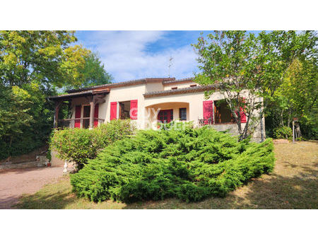 maison familiale 170m² avec piscine  vue et garage