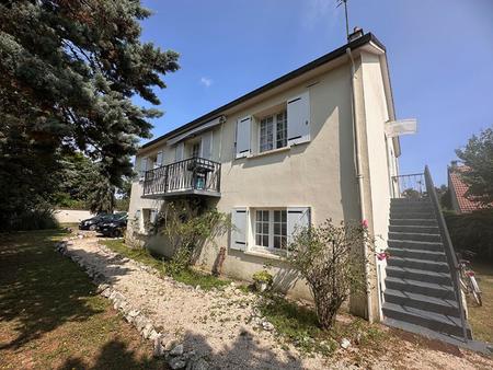 vente maison 5 pièces  138.00m²  mont-près-chambord