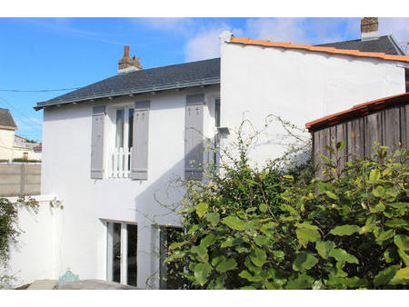 vente maison à saint-gilles-croix-de-vie (85800) : à vendre / 86m² saint-gilles-croix-de-v