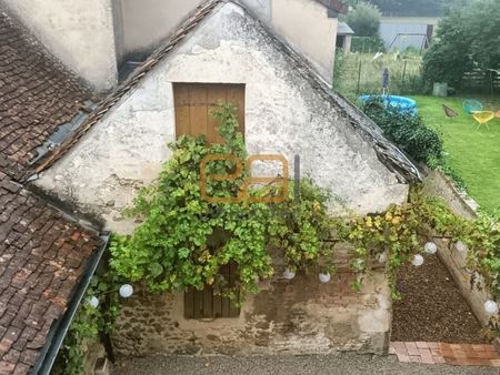 maison de bourg avec deux logements t3 séparés