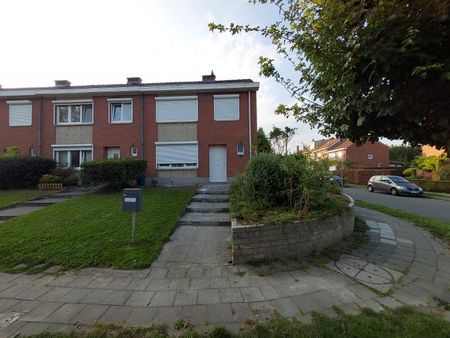 jolie petite maison près de la place sainte-alix