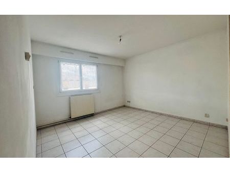 appartement saint-max 35 m² t-2 à vendre  75 000 €