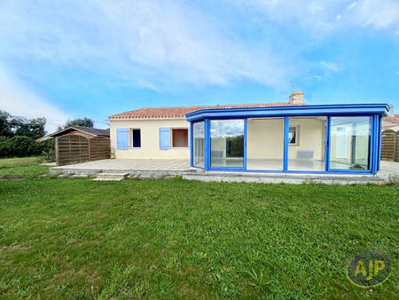 vente maison à sainte-pazanne (44680) : à vendre / 115m² sainte-pazanne