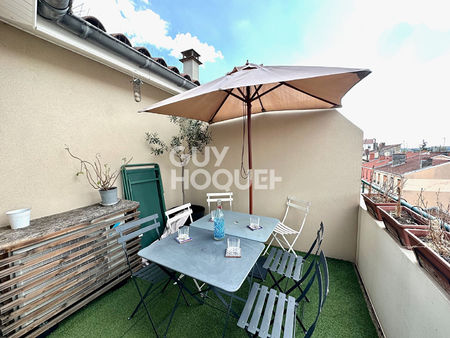 dernier étage -appartement familial trois chambres - terrasse