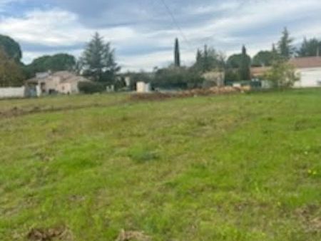 vente terrain 680 m²