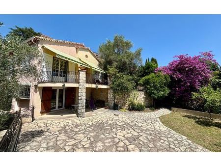 maison grasse 137 m² t-5 à vendre  569 000 €