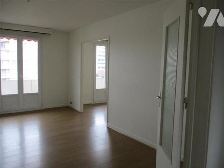 location appartement 3 pièces 66.26 m²