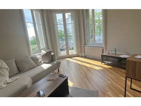 location appartement  m² t-3 à nancy  690 €