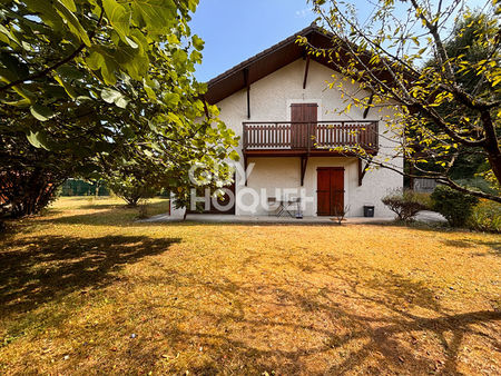 a louer meublée : maison de 4 pièces (125 m²) voiron