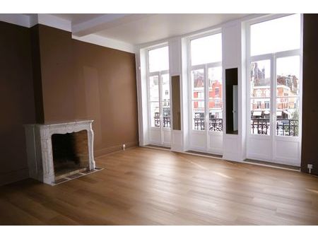 appartement en duplex 97 m2 sur la grand place