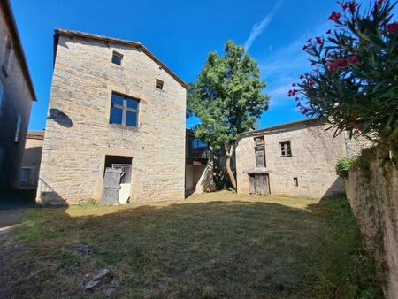 maison de village en pierre à terminer de rénover