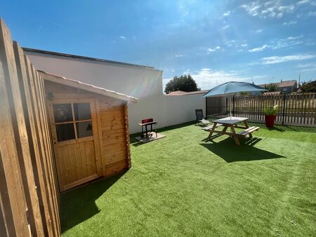 logement meublé terrasse cabanon parking