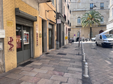 local professionnel - 42m² - toulon