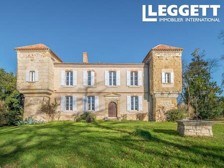 château renaissance au coeur du gers. visite virtuelle disponible