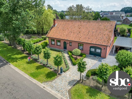 vrijstaande villa met 3 of 4 slpks