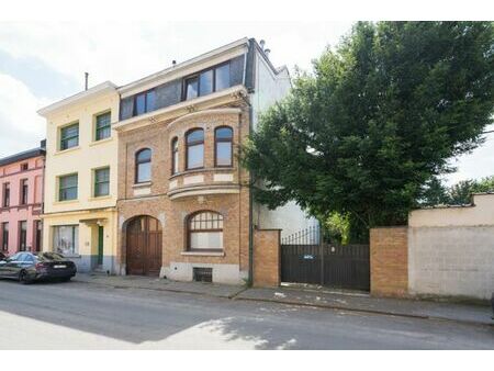 superbe maison à proximité du lycée français