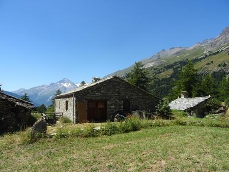 chalet d'alpage a chantelouve a lanslevillard