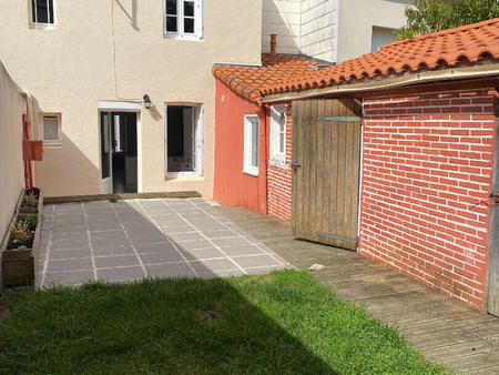 location maison à cholet (49300) : à louer / 84m² cholet