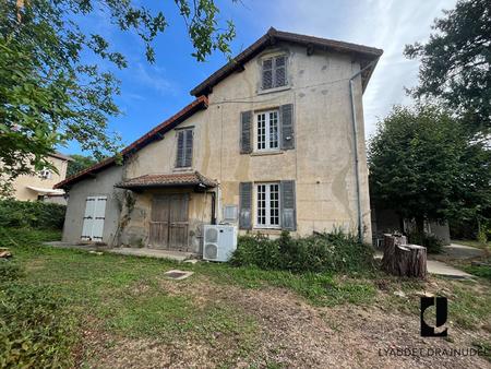 maison familiale saint nizier sous charlieu - 1908 m2 de terrain