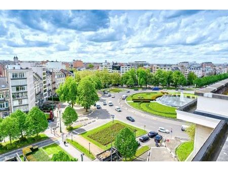 montgomery  triplex avec terrasse sur le toit