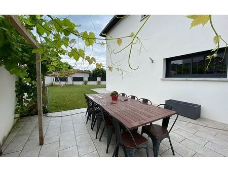 maison bérat m² t-5 à vendre  340 000 €