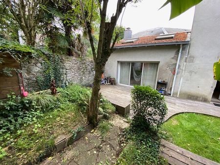 t2 duplex en rez-de-jardin au calme nantes proche quai de versailles