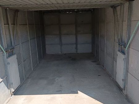 garage  box  stockage louplande