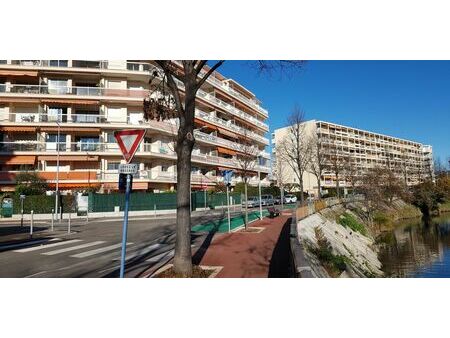 a louer studio meublé - hippodrome - cagnes/mer